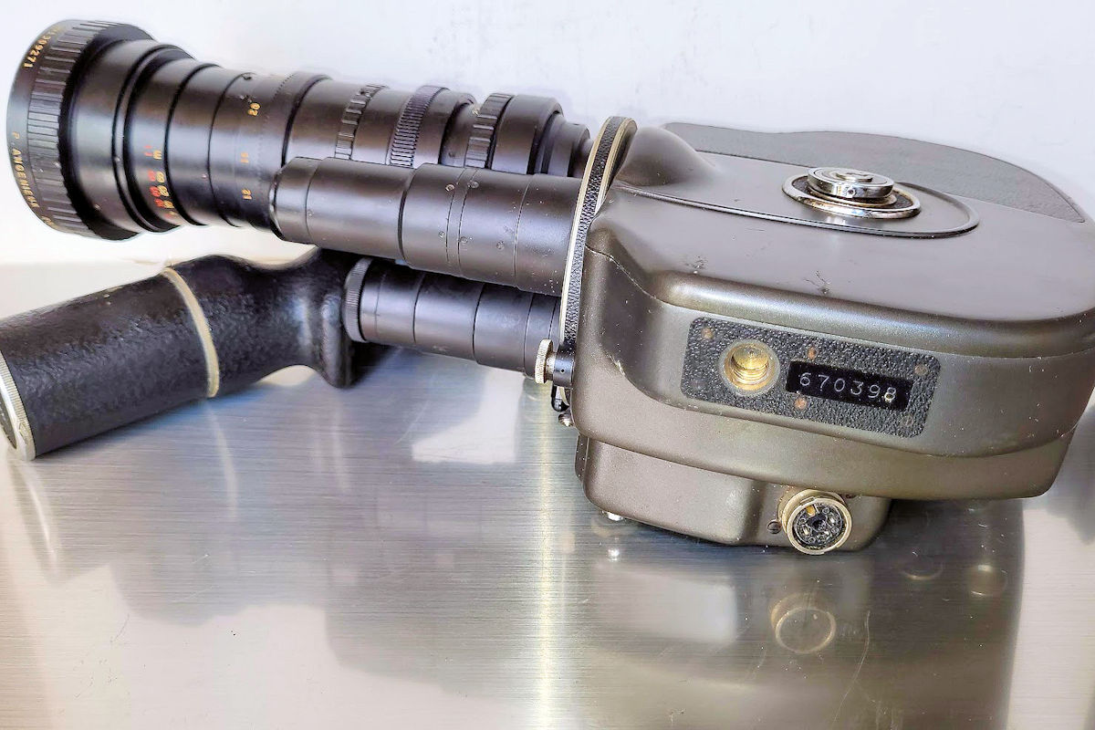 Camera BEAULIEU Autozooming vue dssous