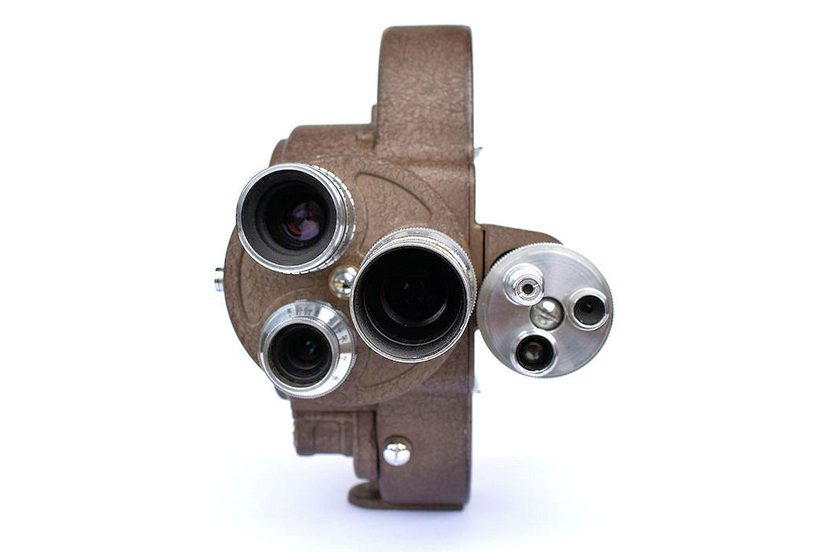 Camera Bell & Howell Auto 8 - Vue de face