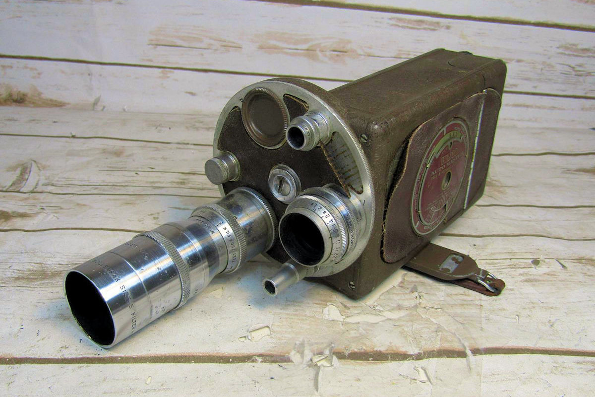 Camera Bell & Howell Filmo Auto Master- 1940