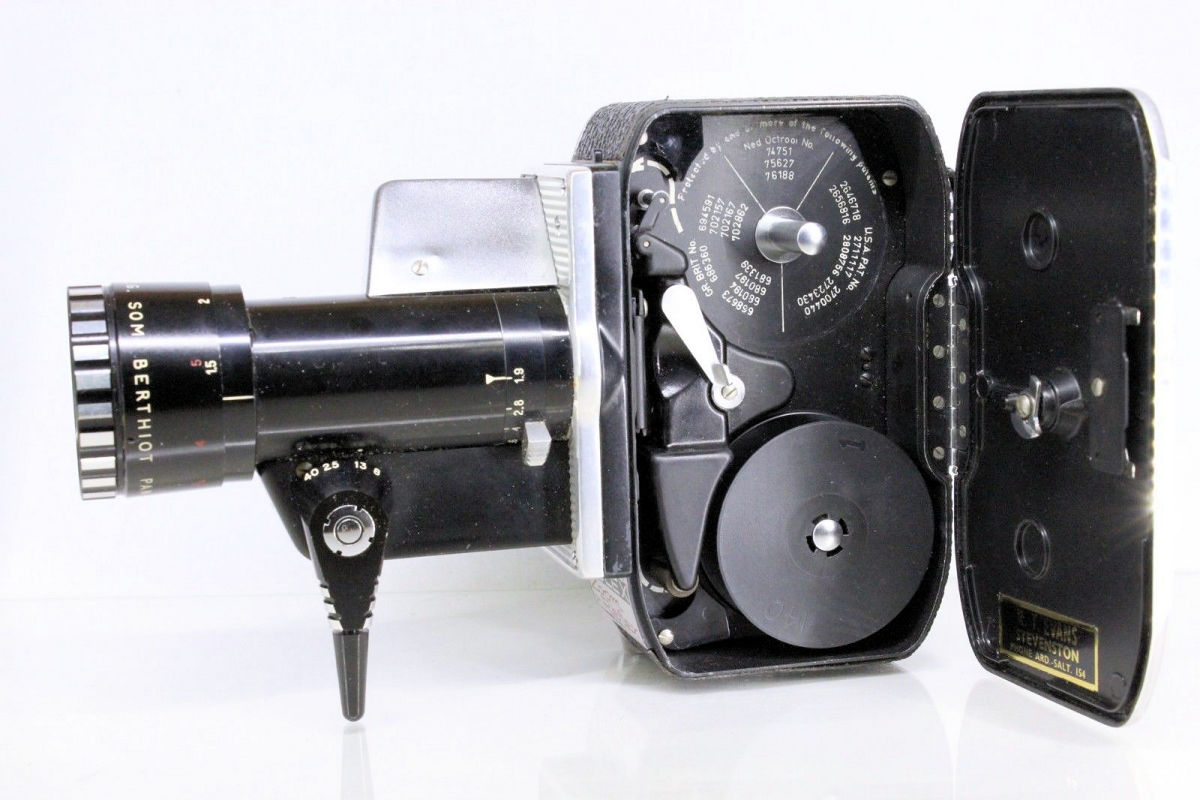 Camera BOLEX Zoom Reflex P1 - intérieur du boitier
