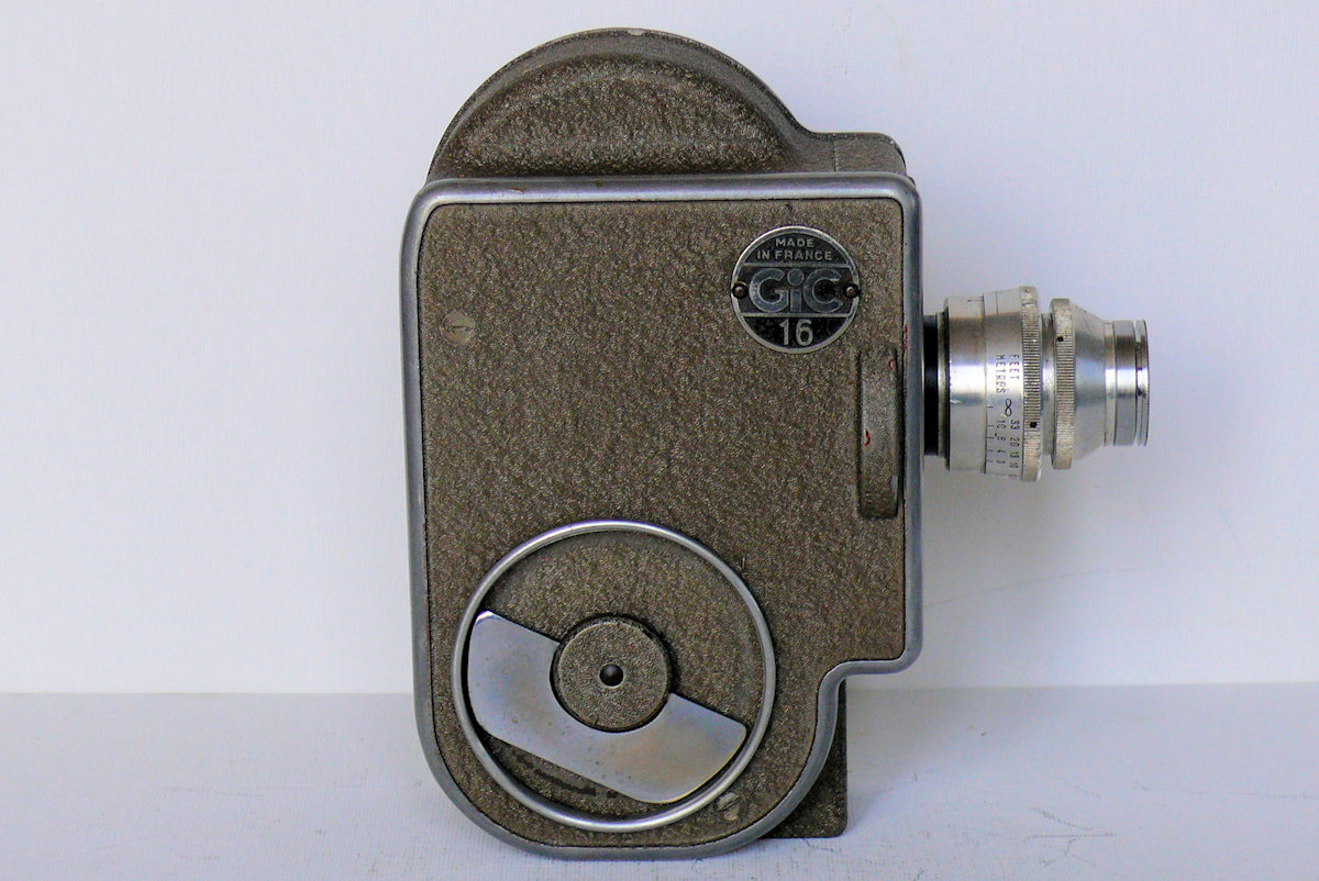 Camera GIC 16 - Coté droit