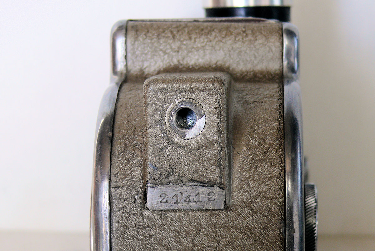 Camera GIC 8 - Dessous