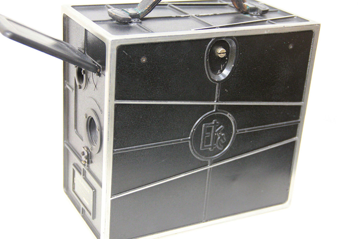 Camera Cine-Kodak  - Coté Gauche