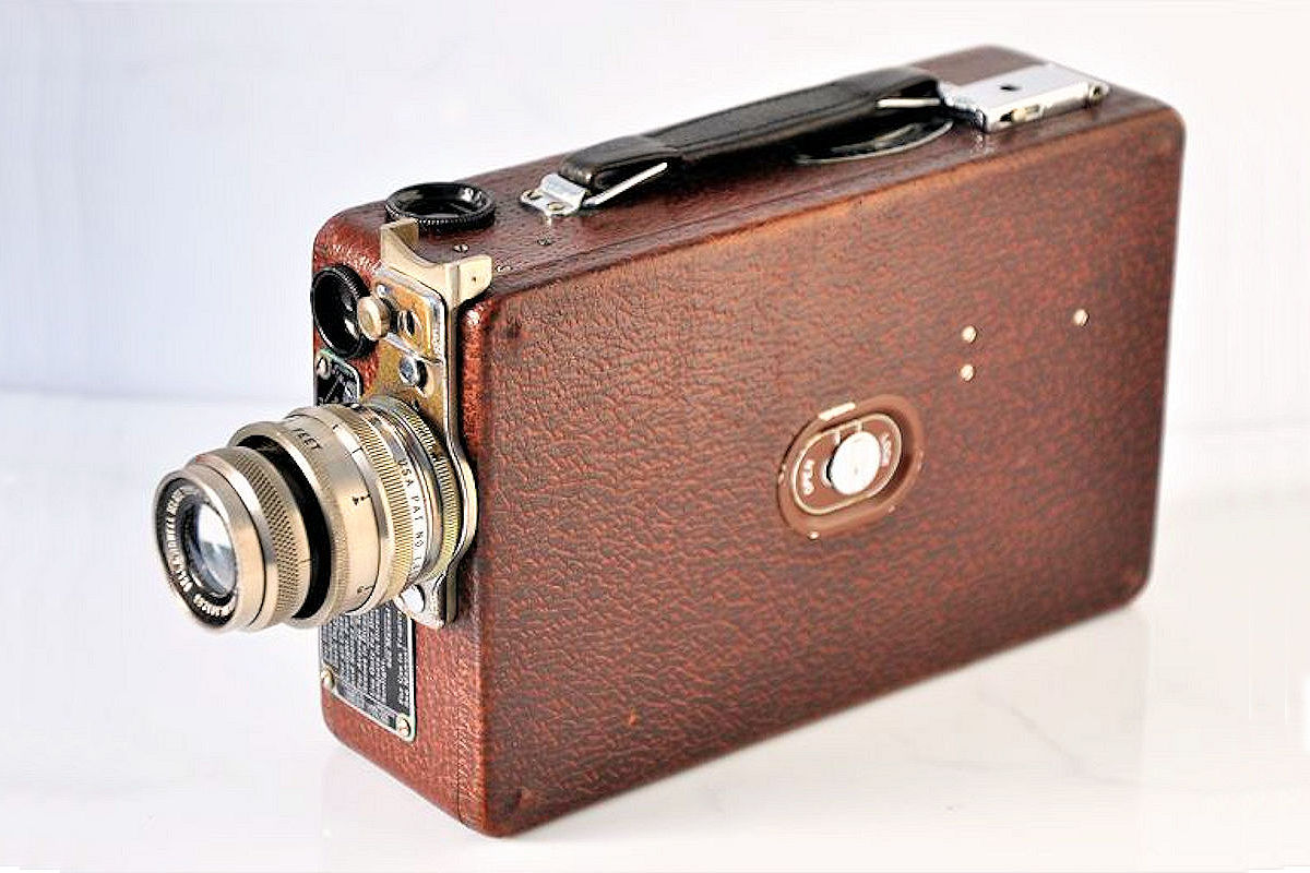 Camera Cine-Kodak  Modl BB- Coté Gauche