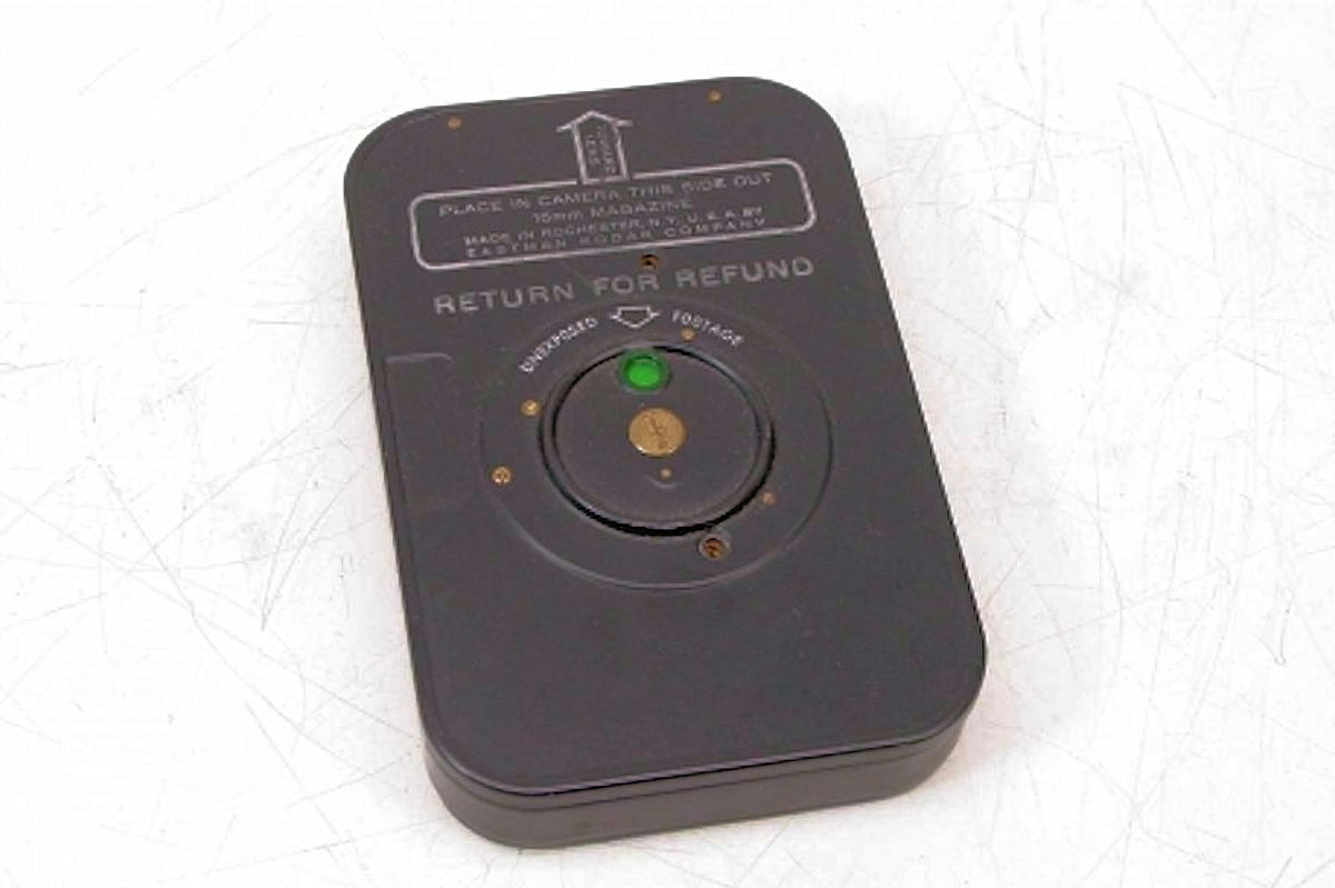 Camera Cine-Kodak Magazine 16- chargeur dessus