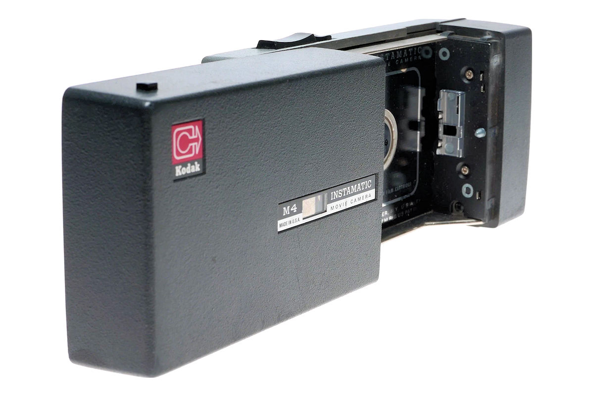 Camera Kodak instamatic M4 - vue arrière ouverte