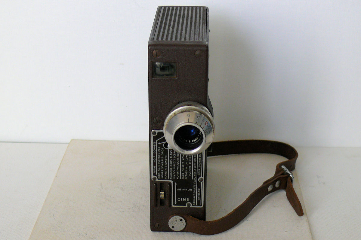 Camera Pathé WEBO-A  - vue de face 