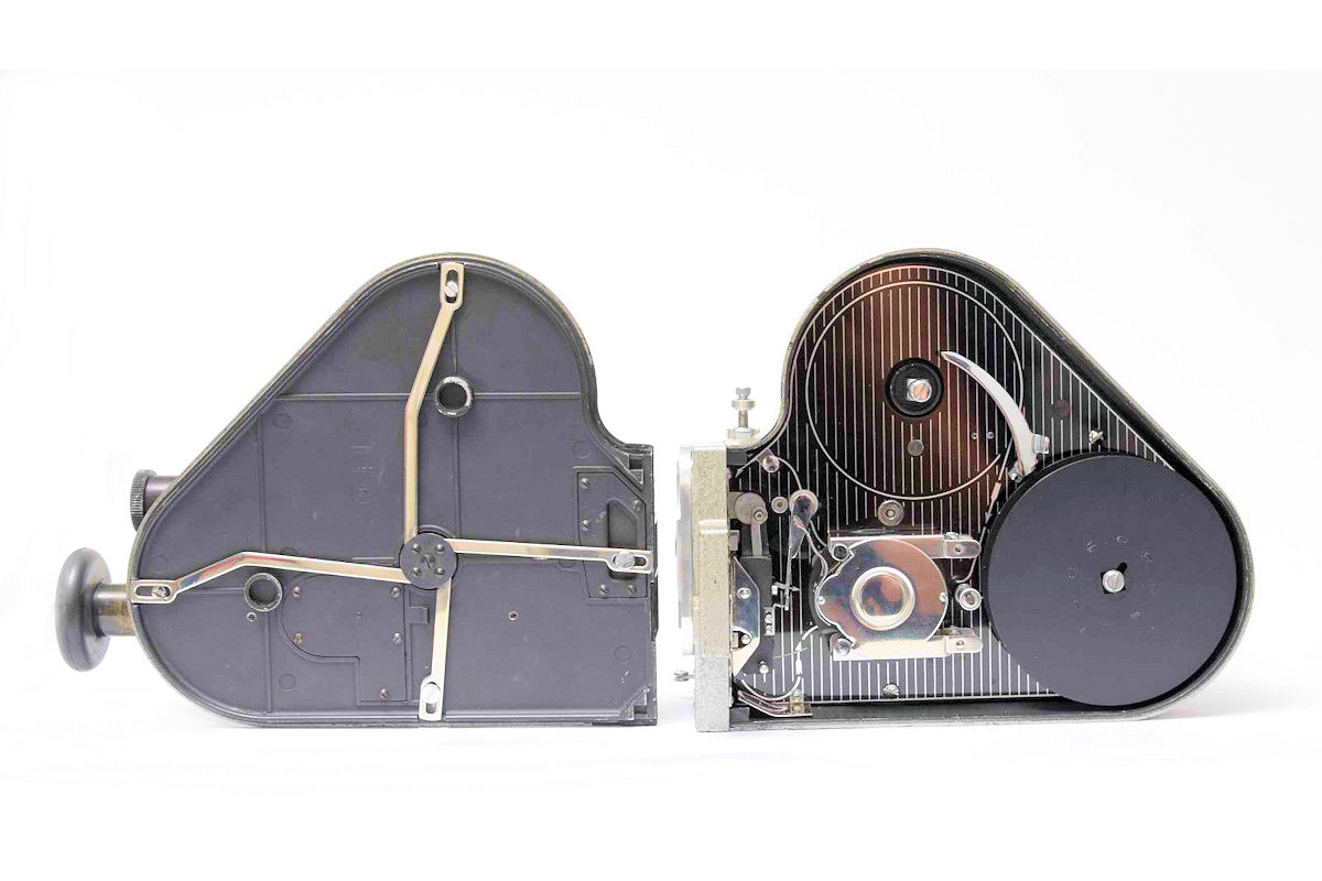 Camera Pathé WEBO-M Reflex   - OUVERTE